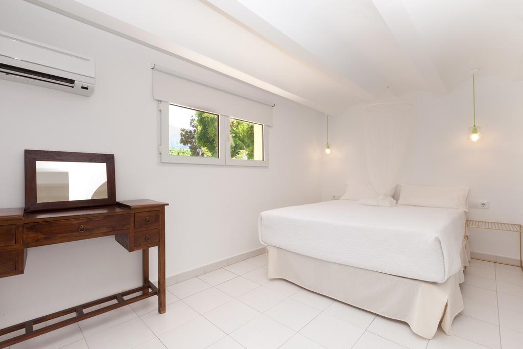 Apartamentos Mr La Racona Santa Llucia Exterior photo